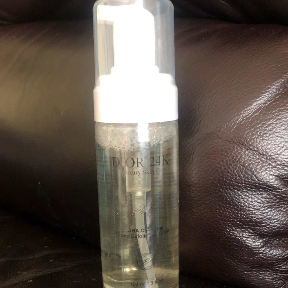 D’OR 24K AHA Cleansing and Exfoliating Foam